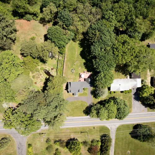 From the peaceful backyard to the ease of on-site parking, you’ll feel tucked away but close to everything.