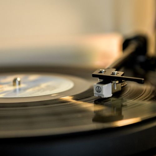 Drop the needle and unwind - our record player adds a vintage touch to your stay, perfect for slow afternoons and mellow evenings.