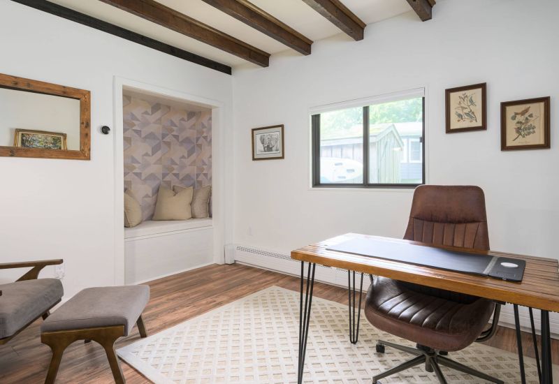 What Services Does a High-Quality Vacation Rental Property Manager Provide? cover image